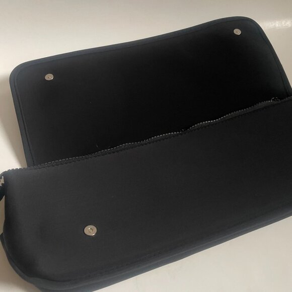 Barefoot Caribou Heat-Resistant Hair Tool Organizer Bag - Picture 4 of 7